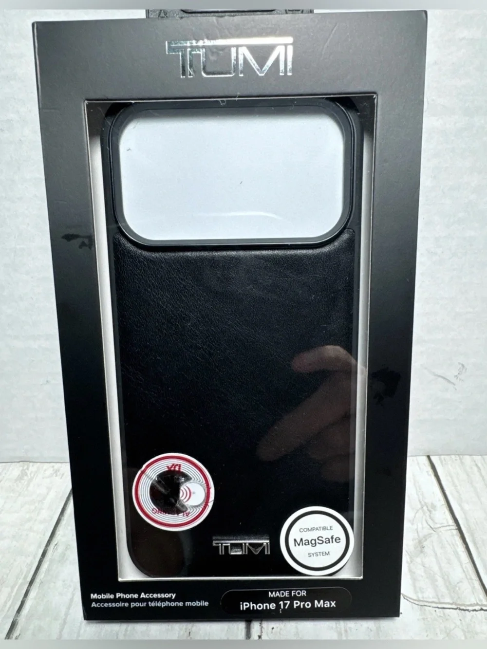 TUMI LEATHER PHONE CASE IPHONE 17 PRO MAX CASE  BLACK  NEW IN BOX